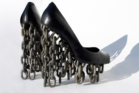 extraordinary-women-shoes-10.jpg