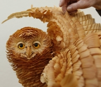 Бобков Сергей: скульптуры из стружки