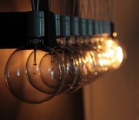 Световое воплощение Колыбели Ньютона